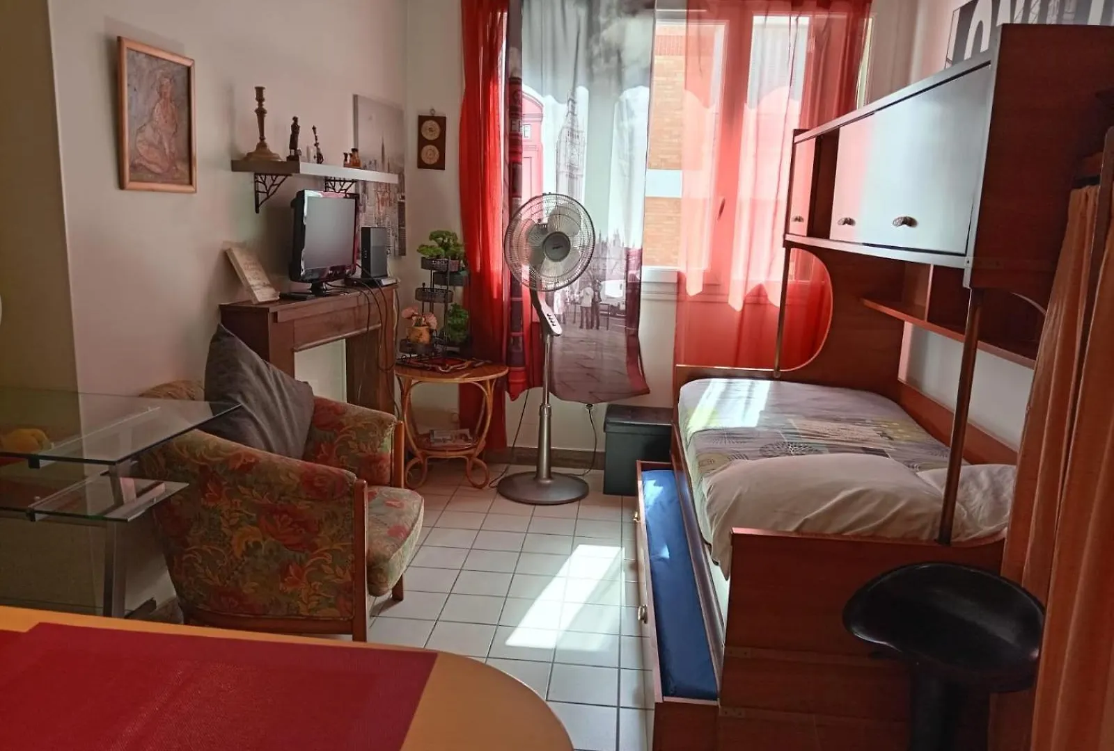 Studio Pigalle: Cozy Parisian Retreat in Montmartre Paris