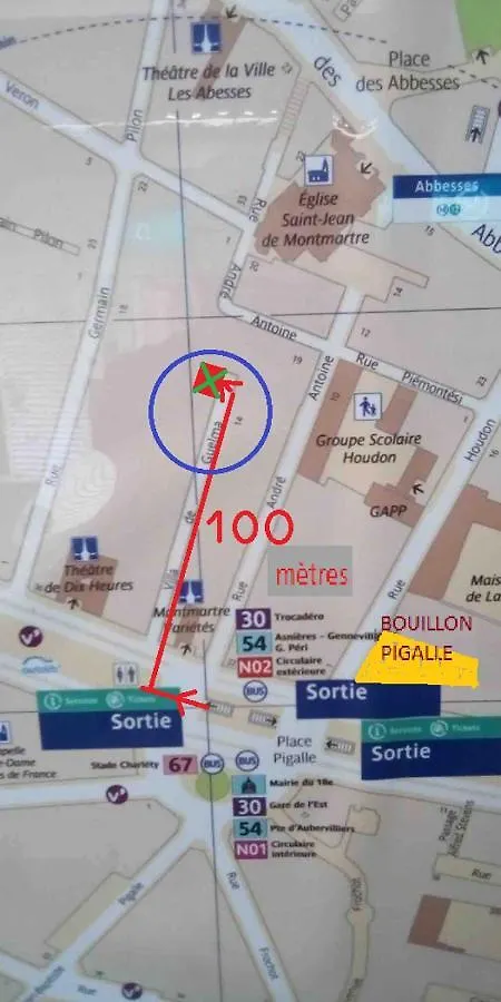 Studio Pigalle De 25 M2 - 2 Lits Simples Type Gigogne Pour 2 Personnes - Coeur Touristique De Paris - 2 Minutes De La Station Metro Pigalle ,Petit Train Vers La Butte Montmartre-Cabarets Moulin Rouge,Chez Michou-Restaurants Bouillon Pigalle,Berliner 0*,