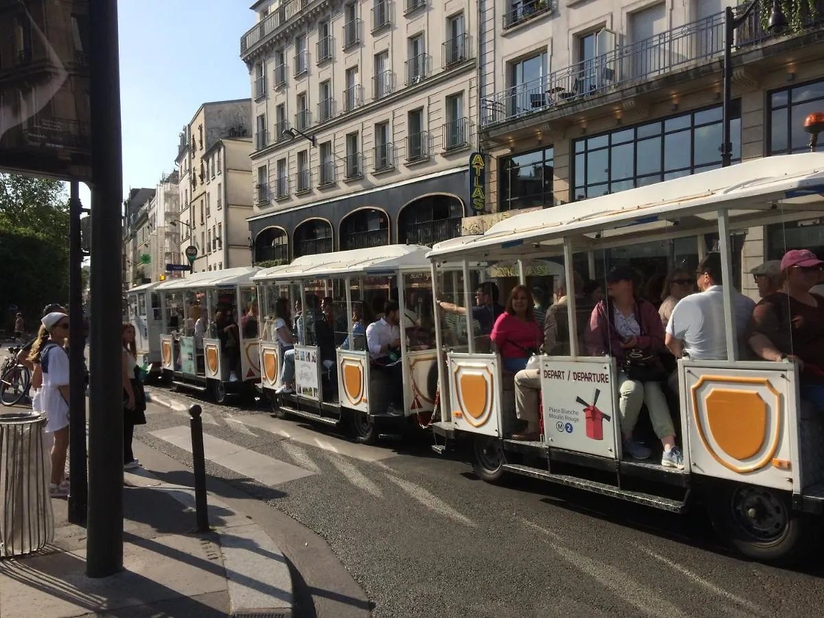 Appartement Métro Pigalle,Garçonnière 25 m2, 3 per, cabarets théâtres,restaurants,tout confort Paris