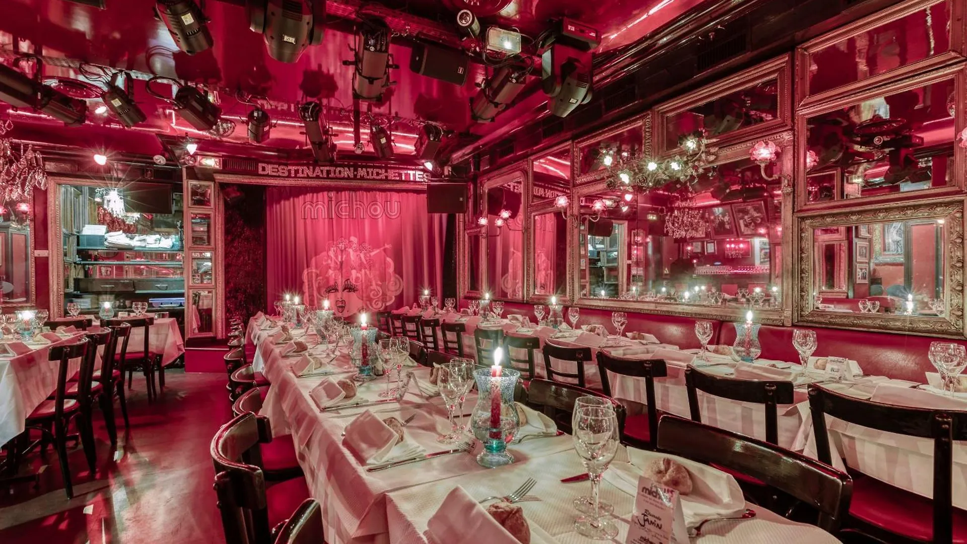 Lägenhet Studio Pigalle De 25 M2 - 2 Lits Simples Type Gigogne Pour 2 Personnes - Coeur Touristique De Paris - 2 Minutes De La Station Metro Pigalle ,Petit Train Vers La Butte Montmartre-Cabarets Moulin Rouge,Chez Michou-Restaurants Bouillon Pigalle,Berliner Frankrike