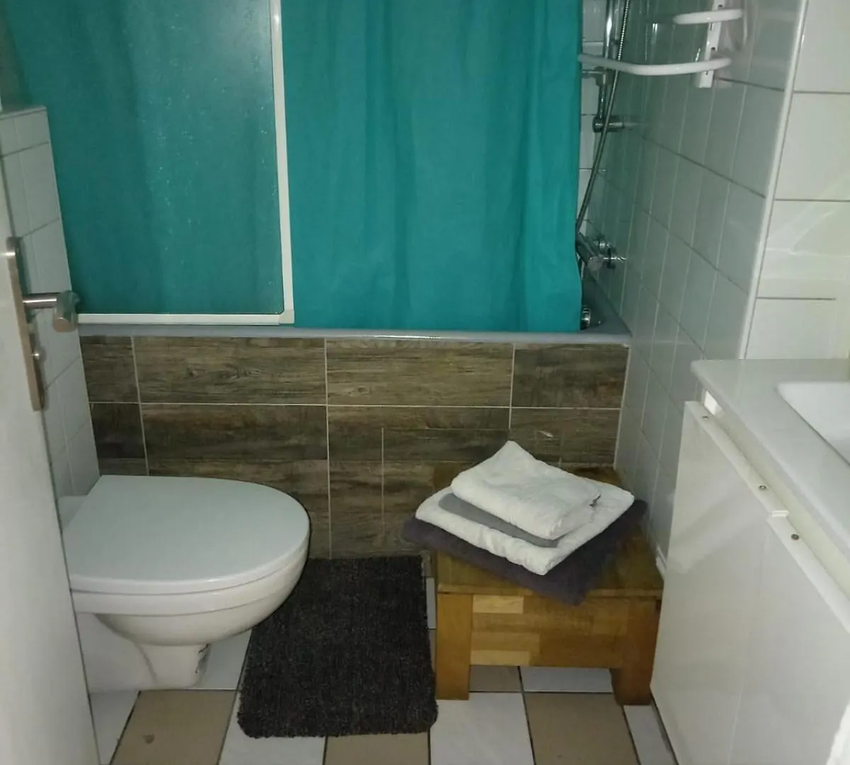 Studio Pigalle: Cozy Parisian Retreat in Montmartre 0*, Paris France
